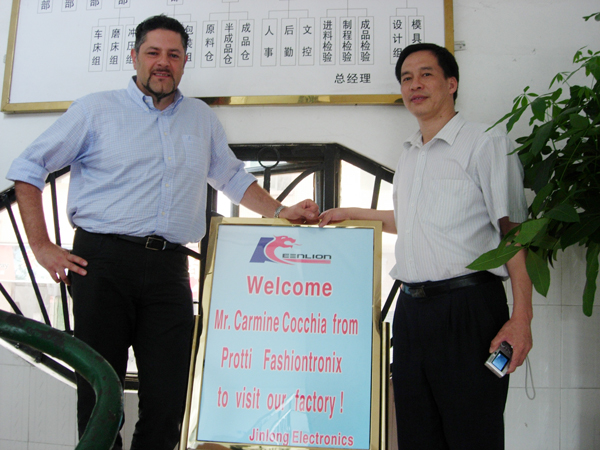 意大利專家Cocchia(左) 意大利專家Cocchia(左)